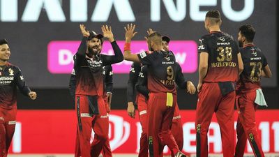 'RCB के खिलाड़ियों से कोई हाथ नहीं मिलाएगा', दिल्ली कैपिटल्स को लेकर हुआ बड़ा खुलासा: रिपोर्ट SportsTak Hindi