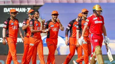 IPL 2022 Points Table: विलियमसन एंड कंपनी का धमाल, ऑरेंज कैप की रेस में टस से मस नहीं हो रहा ये बल्लेबाज SportsTak Hindi