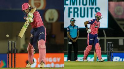 बाउंड्री के पार नहीं गई गेंद फिर भी बटलर ने बटोर लिए चार रन, IPL इतिहास में दूसरी बार हुआ ऐसा कमाल SportsTak Hindi