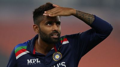 सूर्य कुमार यादव को सबसे पहले जिसने 'SKY' कहकर पुकारा, वो अब विरोधी टीम को चैंपियन बनाने में जुटा SportsTak Hindi