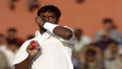 RCB को बेटा कहने पर भड़का भारतीय क्रिकेटर, केएल राहुल की टीम को जमकर लताड़ा, कहा- IPL की शुरुआत से... SportsTak Hindi