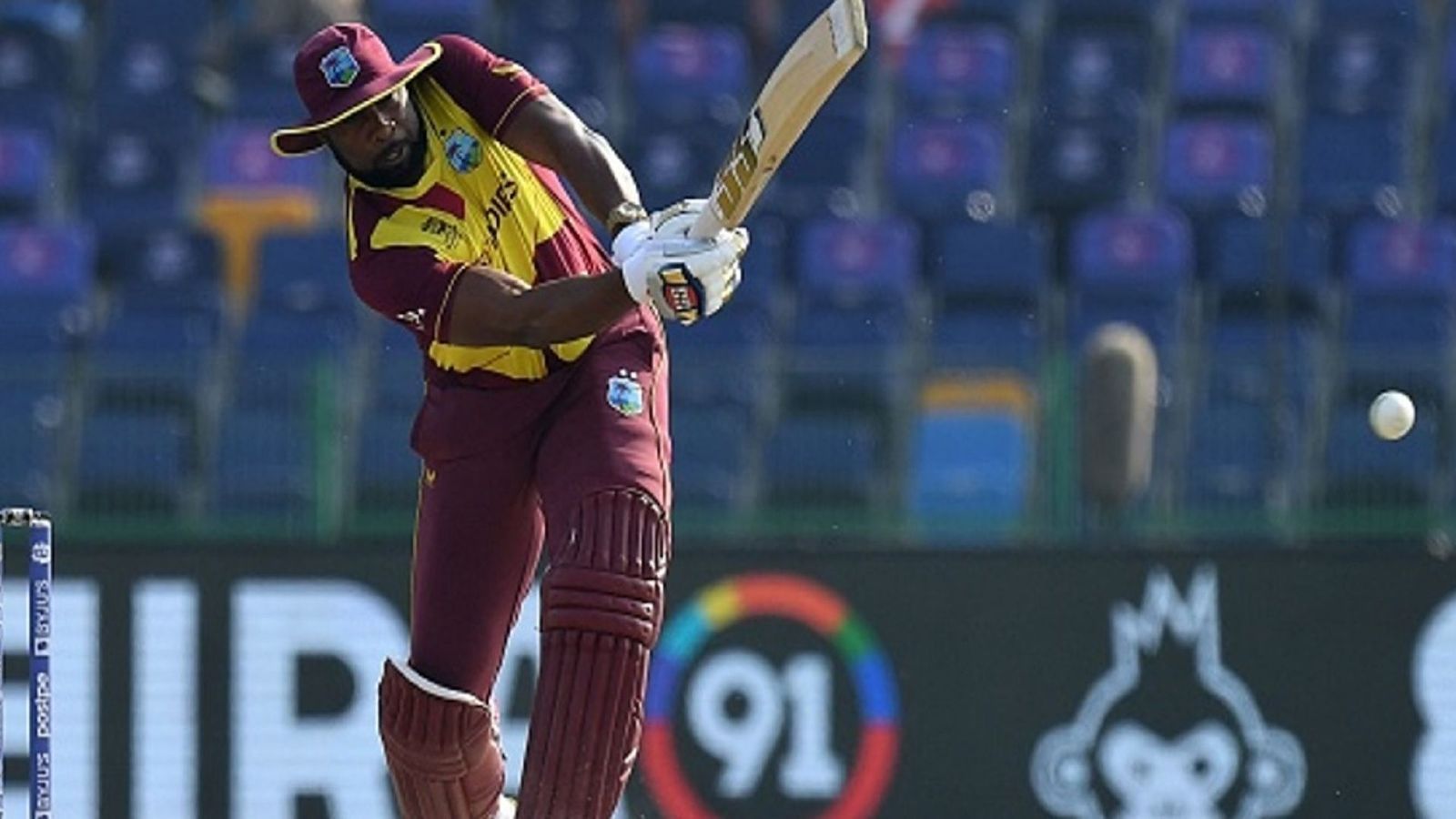 वेस्टइंडीज क्रिकेट को लगा झटका, मुंबई इंडियंस के धाकड़ ऑलराउंडर कीरोन पोलार्ड ने अंतरराष्ट्रीय क्रिकेट से लिया संन्यास वेस्टइंडीज क्रिकेट को लगा झटका, मुंबई इंडियंस के धाकड़ ऑलराउंडर कीरोन पोलार्ड ने अंतरराष्ट्रीय क्रिकेट से लिया संन्यास