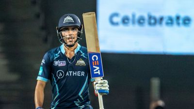IPL 2022 Top 10 Batters : बटलर से अभी भी 159 रन पीछे राहुल, गुजरात के गिल की लंबी छलांग SportsTak Hindi