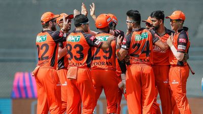 IPL 2022 : किस्मत के तराजू में झूलता हैदराबाद का 'भविष्य', यहां जानें उसके प्लेऑफ में एंट्री का समीकरण  SportsTak Hindi