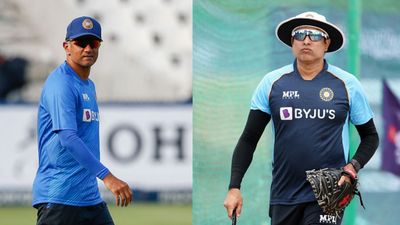 बड़ी खबर: राहुल द्रविड़ नहीं वीवीएस लक्ष्मण बन सकते हैं आयरलैंड दौरे पर टीम इंडिया के कोच, ये है वजह SportsTak Hindi