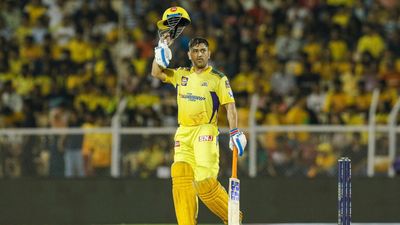 धोनी की कप्तानी में CSK पर लगा दाग, ऐसा हाल तो 2020 में भी नहीं हुआ था! SportsTak Hindi