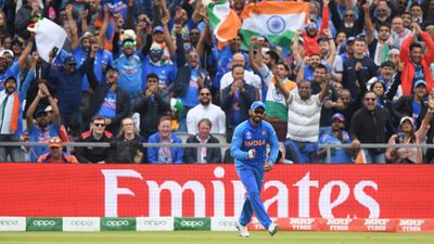 3 साल बाद टीम इंडिया में वापसी करने वाले 37 साल के दिनेश कार्तिक हुए भावुक, कह दी बड़ी बात SportsTak Hindi