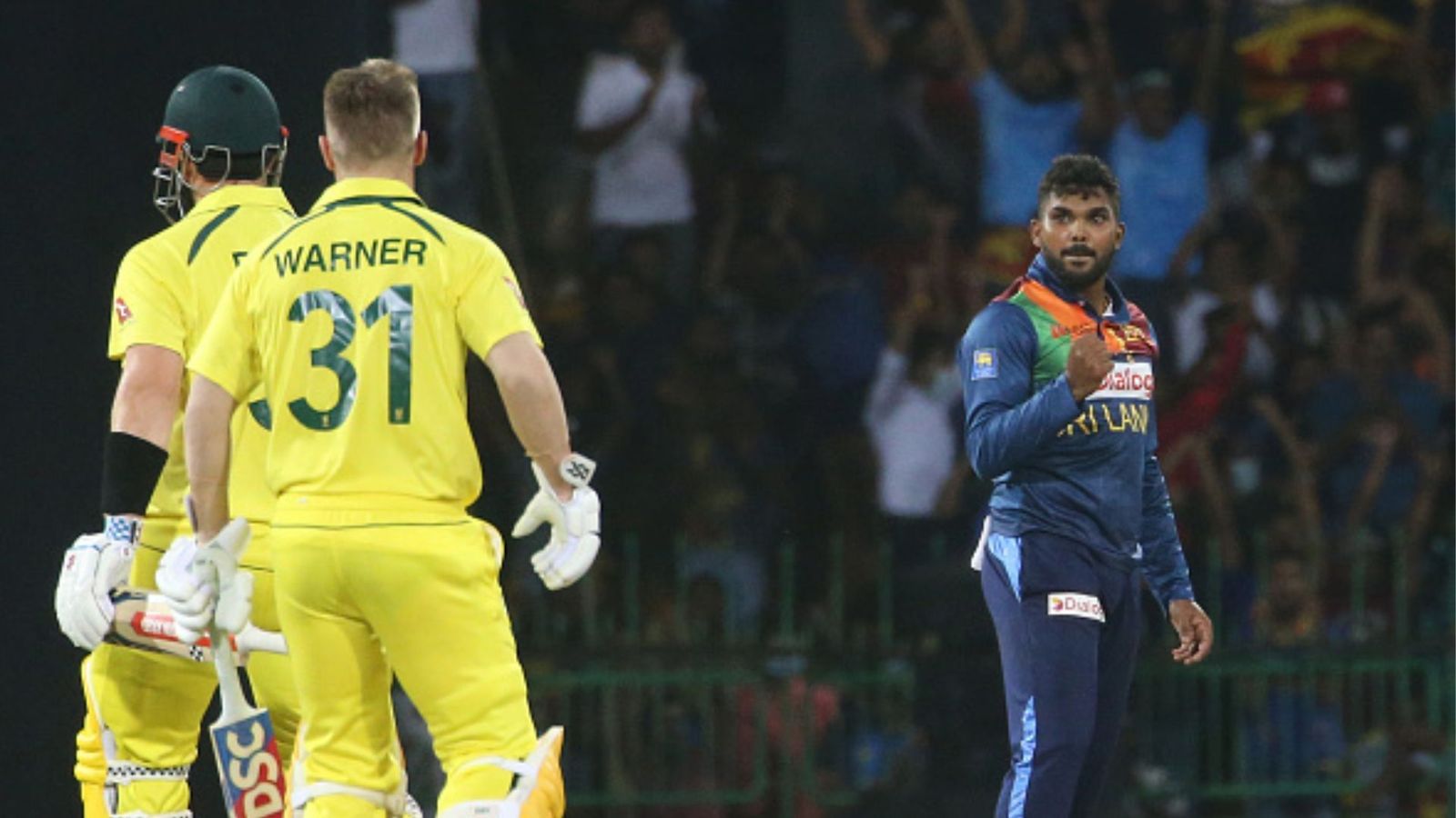 SL vs AUS: हसरंगा की फिरकी में फंसे कंगारू, लेकिन वेड ने मैच निकाल ऑस्ट्रेलिया को दिलाई सीरीज जीत SL vs AUS: हसरंगा की फिरकी में फंसे कंगारू, लेकिन वेड ने मैच निकाल ऑस्ट्रेलिया को दिलाई सीरीज जीत