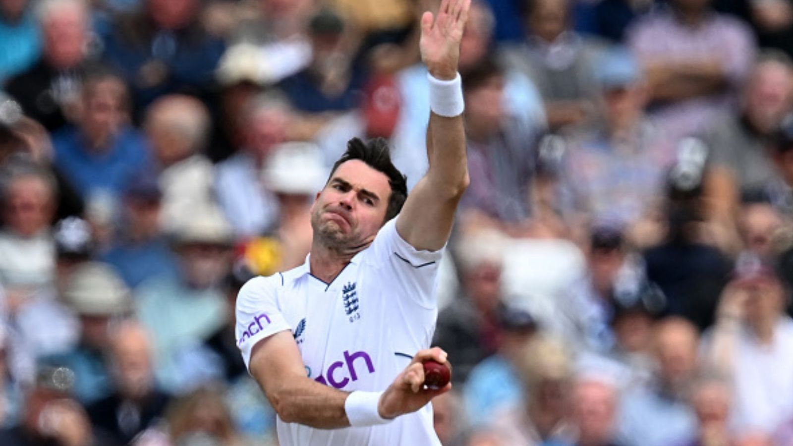James Anderson Breaks record: जेम्स एंडरसन ने टेस्ट में 650 विकेट पूरे किए, और इस मुकाम तक पहुंचने वाले पहले तेज गेंदबाज बने James Anderson Breaks record: जेम्स एंडरसन ने टेस्ट में 650 विकेट पूरे किए, और इस मुकाम तक पहुंचने वाले पहले तेज गेंदबाज बने
