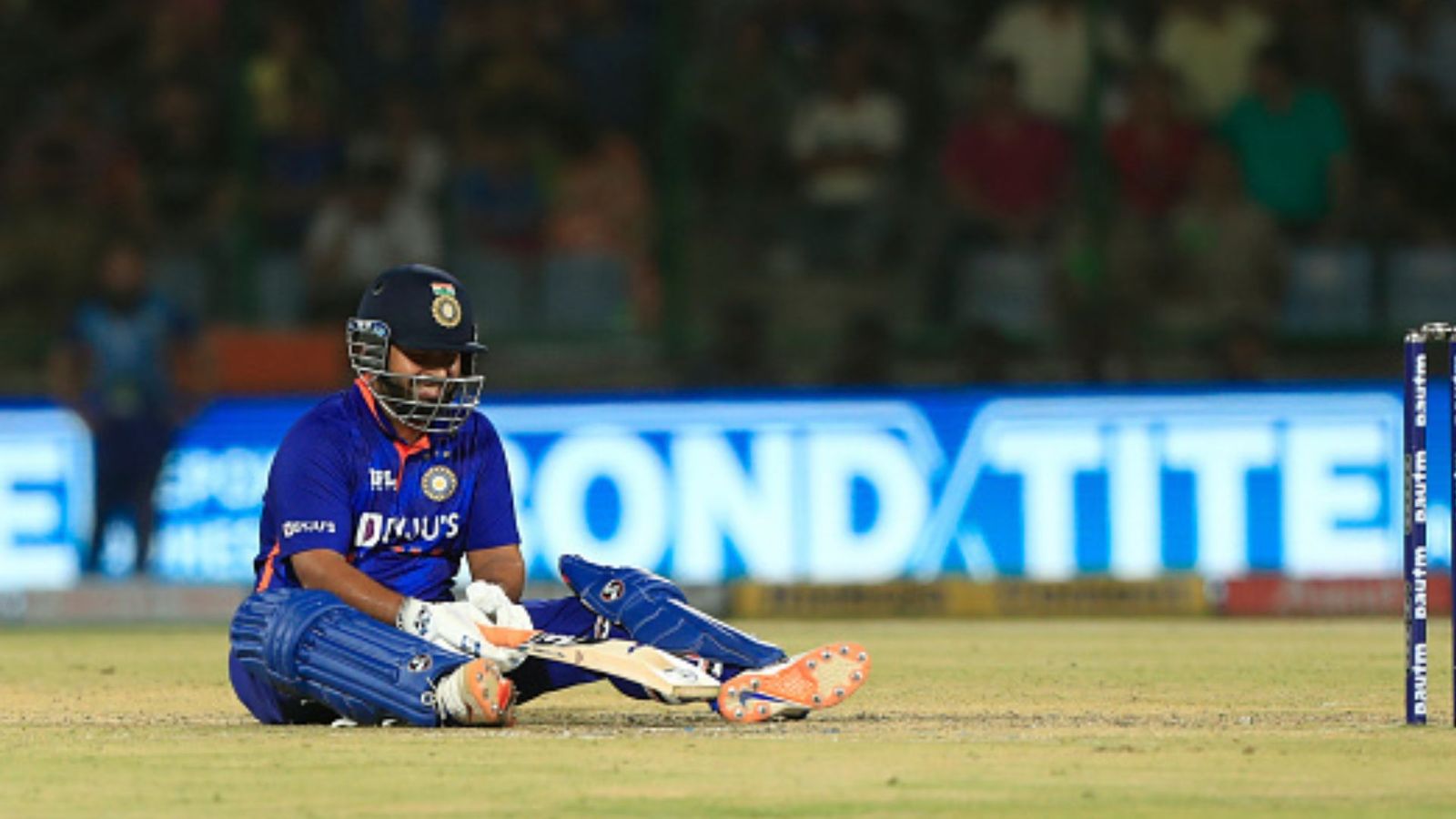 IND vs SA: सीरीज में पहली जीत के बाद गेंदबाजों के मुरीद हुए पंत, कहा- 10-15 रन कम... IND vs SA: सीरीज में पहली जीत के बाद गेंदबाजों के मुरीद हुए पंत, कहा- 10-15 रन कम...