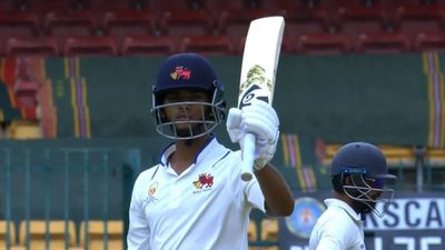 Ranji Final: एमपी के बॉलर्स के आगे मुंबई परेशान, जायसवाल चौथा शतक लगाने से चूके SportsTak Hindi