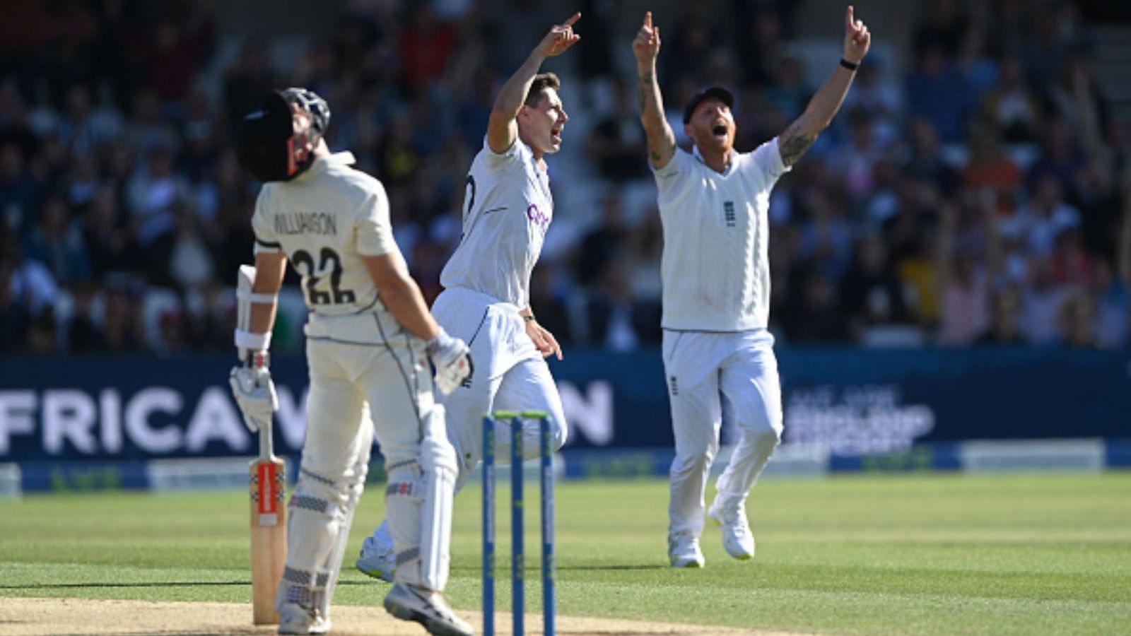 ENG vs NZ: 9 रन में गंवाए 3 विकेट, न्यूजीलैंड फिर इंग्लैंड के आगे नतमस्तक ENG vs NZ: 9 रन में गंवाए 3 विकेट, न्यूजीलैंड फिर इंग्लैंड के आगे नतमस्तक