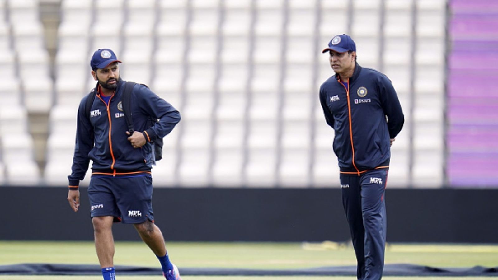 IND vs ENG 1st T20: प्लेइंग इलेवन में उमरान मलिक की जगह से लेकर वीवीएस लक्ष्मण और कोविड तक... पढ़िए रोहित शर्मा की हर बात IND vs ENG 1st T20: प्लेइंग इलेवन में उमरान मलिक की जगह से लेकर वीवीएस लक्ष्मण और कोविड तक... पढ़िए रोहित शर्मा की हर बात