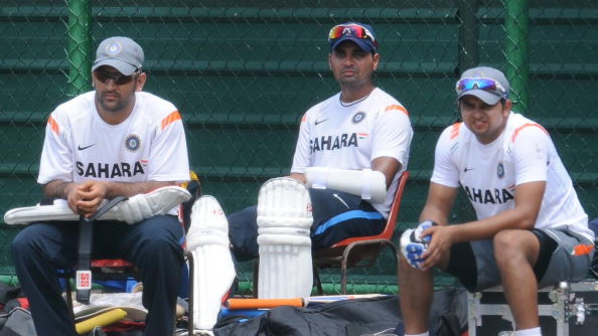 धोनी ने जिसे टीम से निकाला उसने कर दी छक्कों की बारिश, लेकिन शाहरुख खान ने...