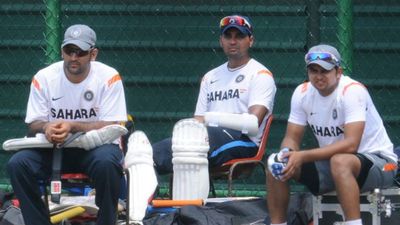 धोनी ने जिसे टीम से निकाला उसने कर दी छक्कों की बारिश, लेकिन शाहरुख खान ने... SportsTak Hindi