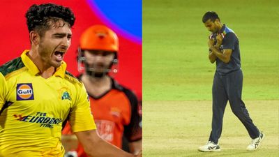 CSK और दिल्ली के 2 IPL स्टार को ऑस्ट्रेलिया से आया बुलावा, इस लीग में दिखाएंगे जलवा SportsTak Hindi