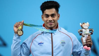 Exclusive CWG 2022: गोल्ड मेडल जीतने के बाद अचिंत शिउली का बड़ा बयान, कहा- दूसरे देश के खिलाड़ी तो... SportsTak Hindi