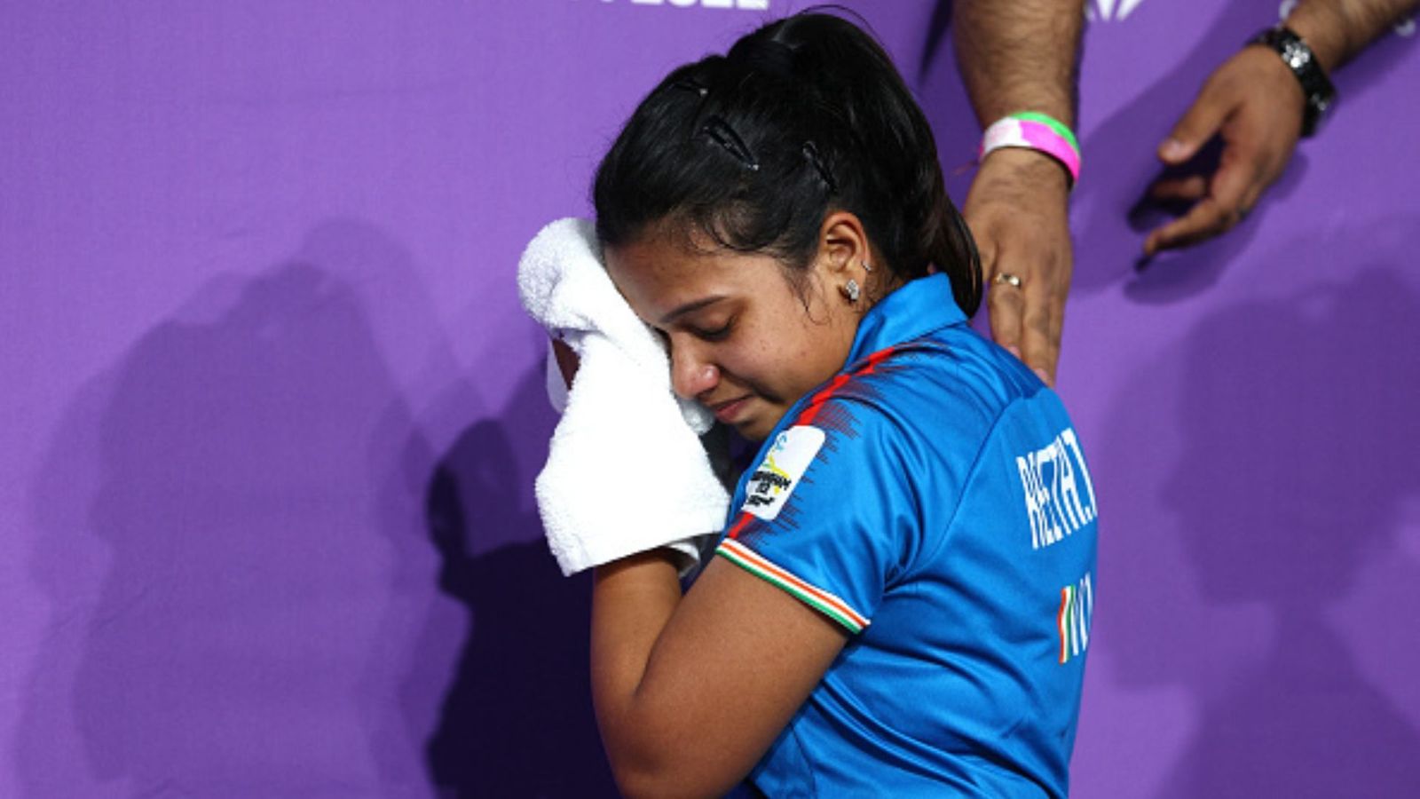 CWG 2022: भारतीय टेबल टेनिस में फिर से विवाद, जरूरी मैच में महिला टीम की कोच रहीं गायब CWG 2022: भारतीय टेबल टेनिस में फिर से विवाद, जरूरी मैच में महिला टीम की कोच रहीं गायब