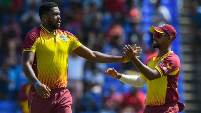 IND vs WI: टीम इंडिया ने ऑबेड मकॉय के आगे घुटने टेके, 23 रन में गंवाए 5 विकेट, वेस्ट इंडीज बना विजेता IND vs WI: टीम इंडिया ने ऑबेड मकॉय के आगे घुटने टेके, 23 रन में गंवाए 5 विकेट, वेस्ट इंडीज बना विजेता