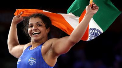 CWG 2022: साक्षी मलिक ने जीता सोना, कुश्ती में भारत का लगातार दूसरा गोल्ड मेडल SportsTak Hindi