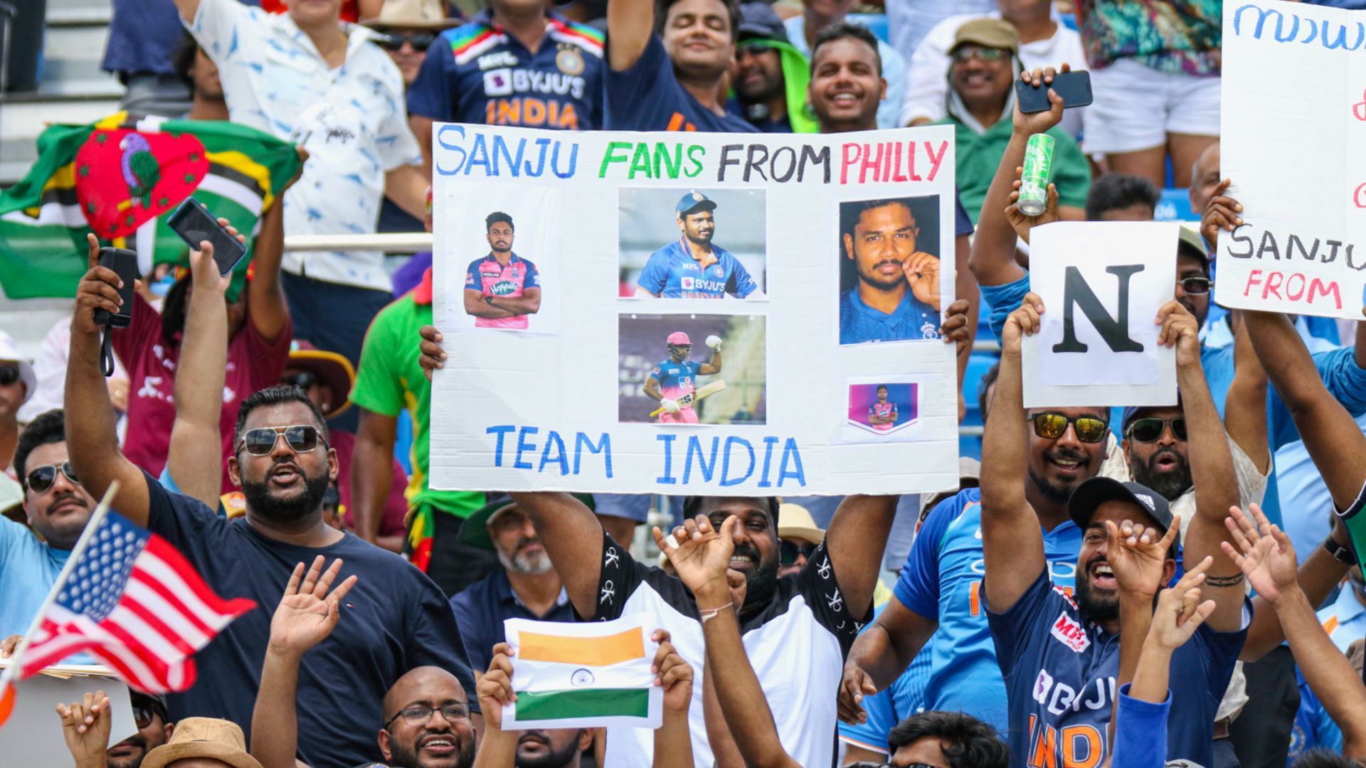 संजू सैमसन की अमेरिका में दिखी दीवानगी, फैंस ने नारे लगा-लगाकर शहर गुंजाया, देखिए वीडियो SportsTak Hindi