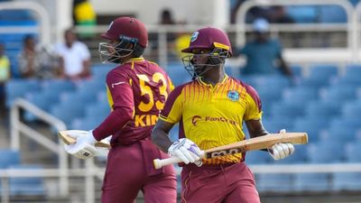 WI vs NZ: अर्धशतक जड़ टीम को दिलाई जीत फिर भी दर्ज हुआ सबसे खराब रिकॉर्ड, 8 साल बाद विजयी वेस्टइंडीज SportsTak Hindi