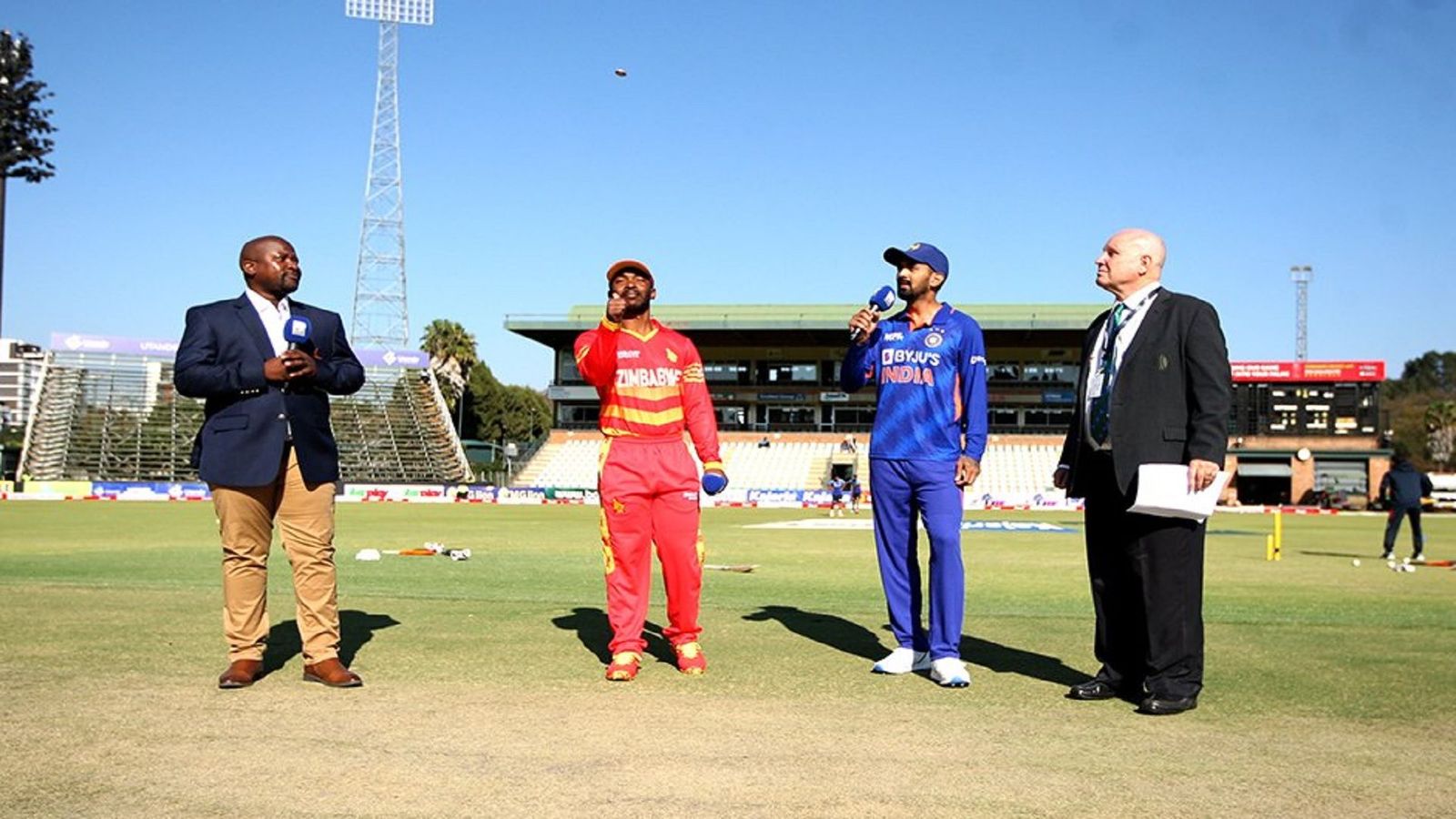 IND vs ZIM : टीम इंडिया ने जीता टॉस, 6 महीने बाद वापसी करने वाला खिलाड़ी 'Playing XI' से हुआ बाहर  IND vs ZIM : टीम इंडिया ने जीता टॉस, 6 महीने बाद वापसी करने वाला खिलाड़ी 'Playing XI' से हुआ बाहर