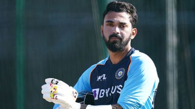 IND vs ZIM: 1 रन पर आउट होने के बाद केएल राहुल ने दिया विवादित बयान, फैंस ने लगा दी क्लास SportsTak Hindi