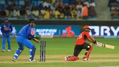 Asia Cup Ind vs Hkg: हांग कांग टीम का वो कप्तान जो संन्यास लेकर भारत आकर खेलने लगा, जानिए दिलचस्प कहानी SportsTak Hindi