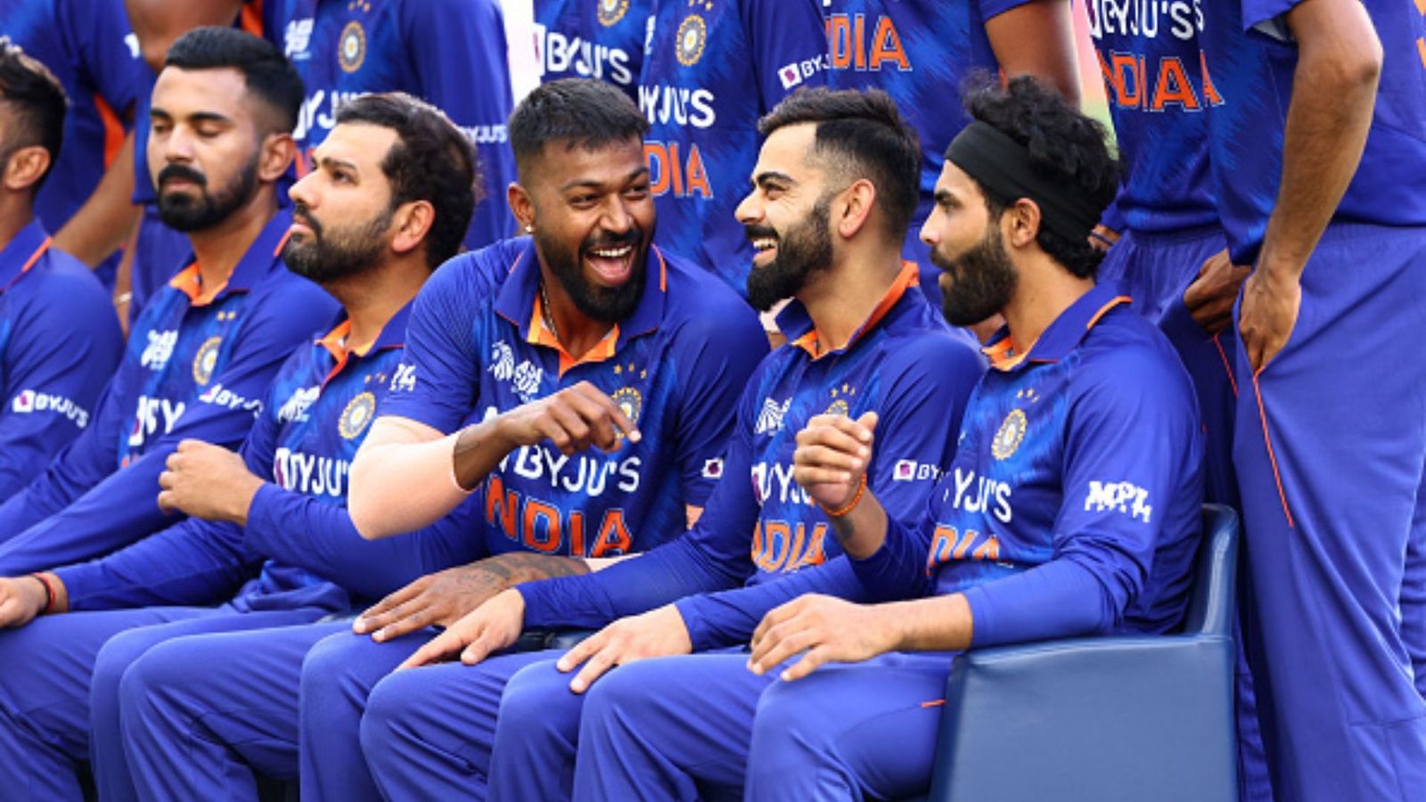 IND vs HKG: रोहित शर्मा ने जीता टॉस, हार्दिक पंड्या टीम से हुए बाहर, जानिए किसे मिली जगह IND vs HKG: रोहित शर्मा ने जीता टॉस, हार्दिक पंड्या टीम से हुए बाहर, जानिए किसे मिली जगह