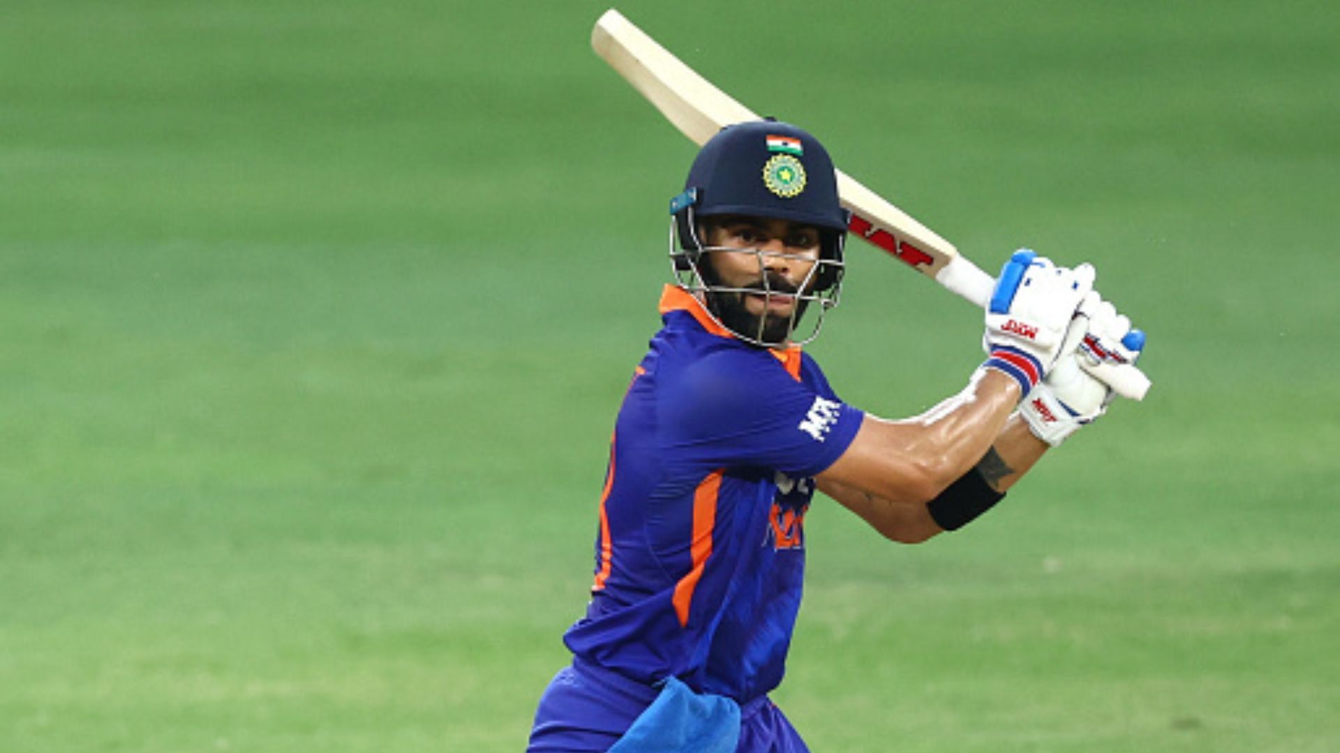 विराट कोहली ने 1020 दिन बाद ठोका सैकड़ा, खत्म किया 71वें शतक का इंतजार