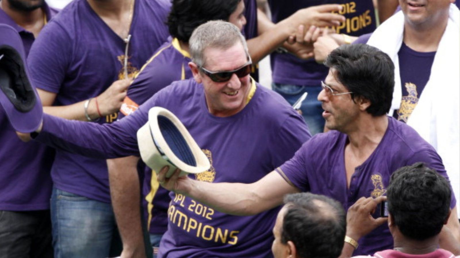 IPL 2023 : केकेआर को 2 बार IPL जिताने वाला अब पंजाब का बना हेड कोच, कुंबले की हुई छुट्टी IPL 2023 : केकेआर को 2 बार IPL जिताने वाला अब पंजाब का बना हेड कोच, कुंबले की हुई छुट्टी