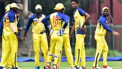 भारतीय क्रिकेट में आया नया नियम, Live मैच में बदल सकेंगे 'Playing XI', यहां जानें कैसे  SportsTak Hindi