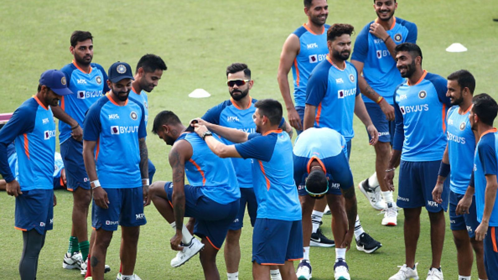 IND vs AUS T20I पर बारिश का साया! बादलों ने बढ़ाई चिंता, जानिए मोहाली की वेदर रिपोर्ट IND vs AUS T20I पर बारिश का साया! बादलों ने बढ़ाई चिंता, जानिए मोहाली की वेदर रिपोर्ट