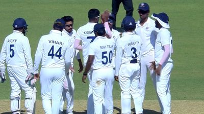 Duleep Trophy: रहाणे, जायसवाल-सरफराज फेल, वेस्ट जोन को पटेल-उनादकट ने बचाया SportsTak Hindi