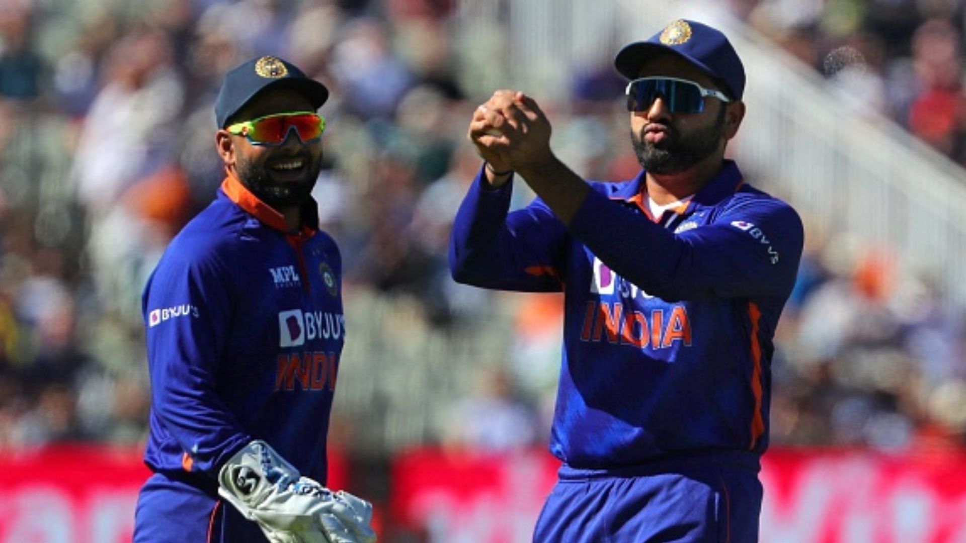 रोहित और पंत पर पाकिस्तानी खिलाड़ी ने साधा निशाना, कहा - 'दोनों मोटे और सुस्त हैं'