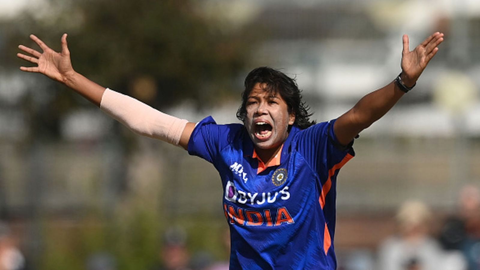 20 साल के करियर में अंतिम मैच से पहले झूलन का छलका दर्द, बताई अधूरी ख्वाहिश 20 साल के करियर में अंतिम मैच से पहले झूलन का छलका दर्द, बताई अधूरी ख्वाहिश