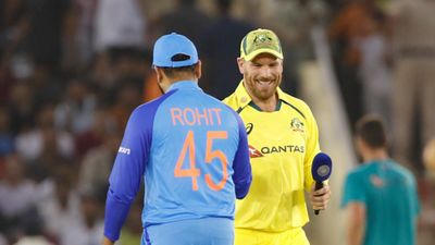 Ind vs Aus, 2nd T20I : भारत ने जीता टॉस सामने आई Playing XI, जानें कितने ओवर का हुआ मैच SportsTak Hindi