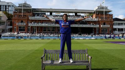 'झूलन नेट्स में भी आग उगलती थीं', मिताली राज ने चकदा एक्सप्रेस के संन्यास पर बताए किस्से SportsTak Hindi