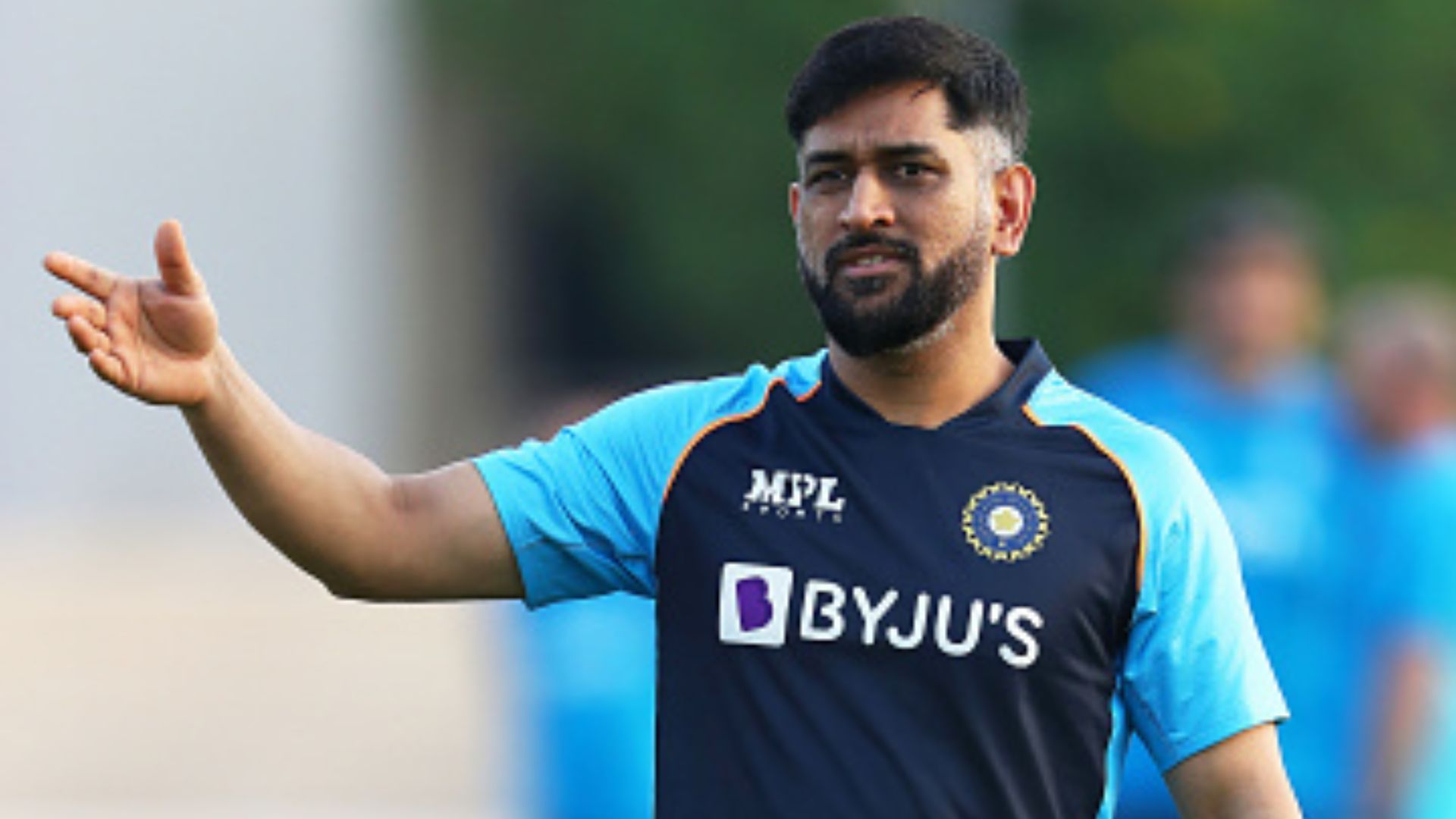 एमएस धोनी 25 सितंबर को करेंगे बड़ा ऐलान, IPL संन्यास या टी20 वर्ल्ड कप मेंटॉर? सोशल मीडिया पर मची खलबली