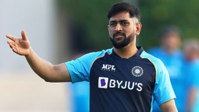 एमएस धोनी 25 सितंबर को करेंगे बड़ा ऐलान, IPL संन्यास या टी20 वर्ल्ड कप मेंटॉर? सोशल मीडिया पर मची खलबली SportsTak Hindi