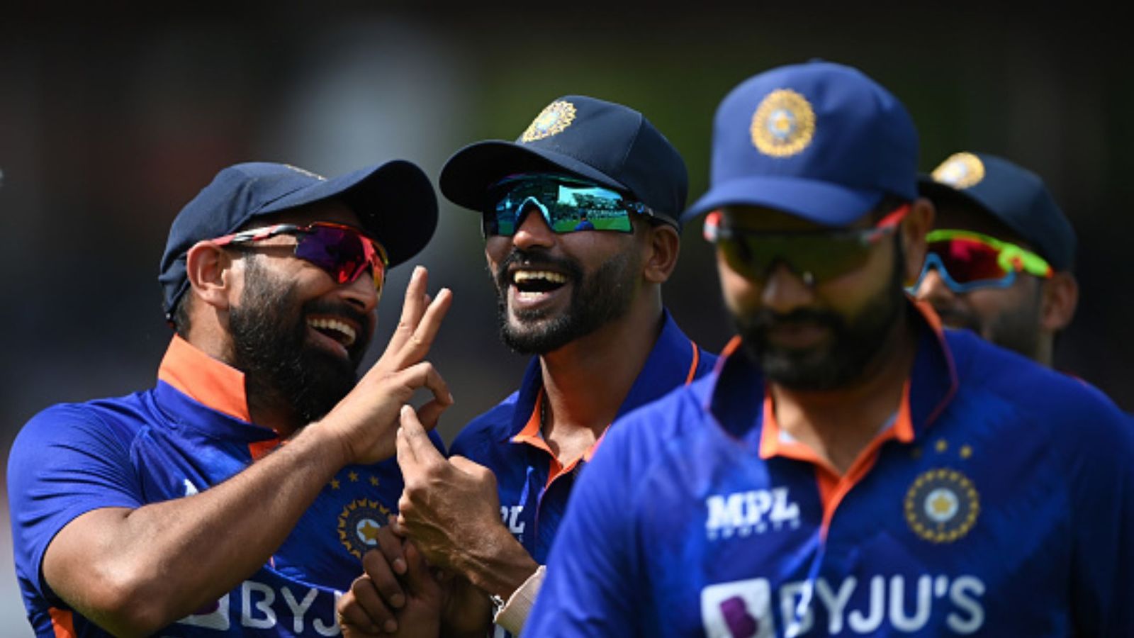 टीम इंडिया के लिए बुरी खबर, यह स्टार तेज गेंदबाज अब तक नहीं हुआ फिट, साउथ अफ्रीका से खेलना मुश्किल टीम इंडिया के लिए बुरी खबर, यह स्टार तेज गेंदबाज अब तक नहीं हुआ फिट, साउथ अफ्रीका से खेलना मुश्किल