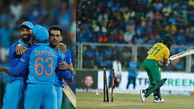 IND vs SA: चाहर-अर्शदीप की ऐसी स्विंग, आधी टीम ने 9 रन पर टेके घुटने, 15 साल बाद लगा बड़ा कलंक SportsTak Hindi