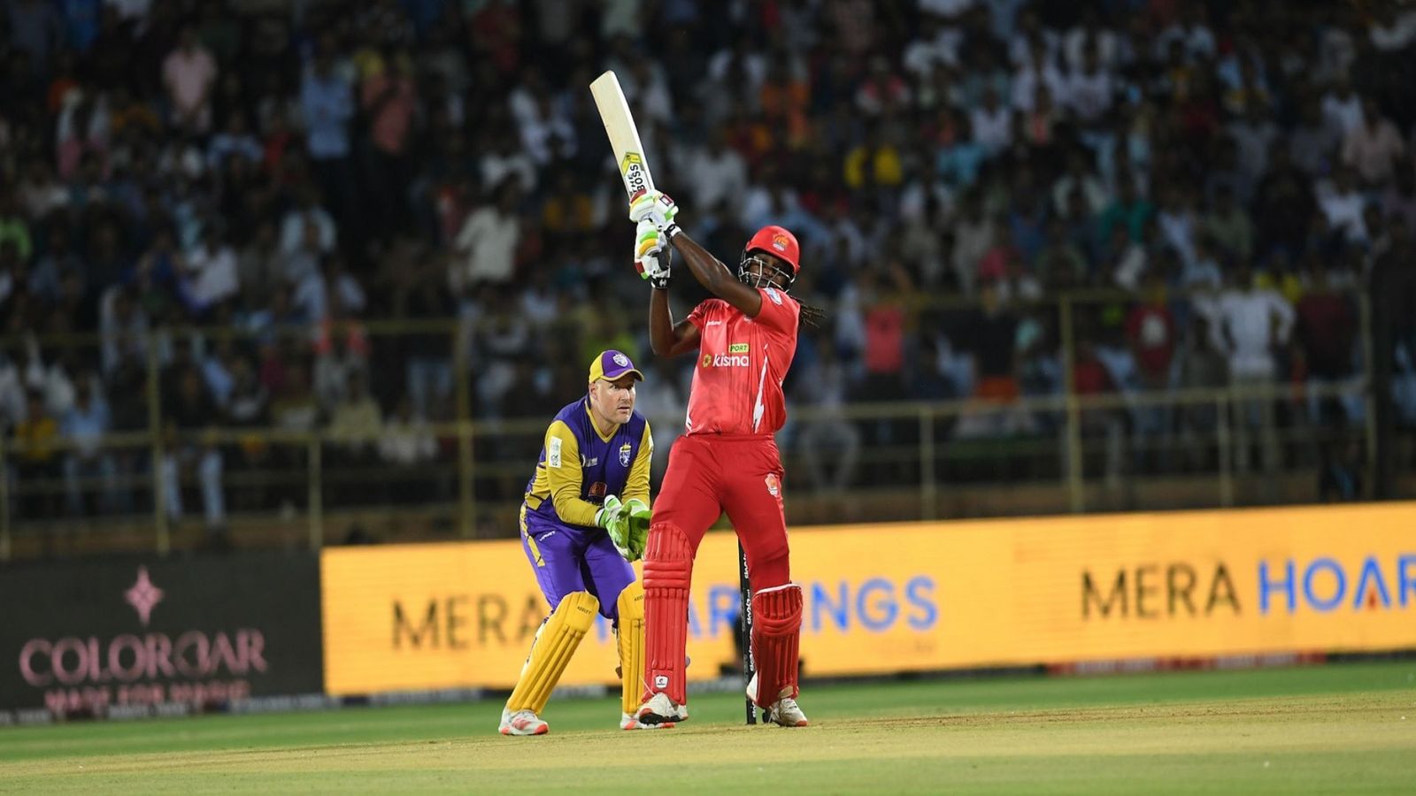 4, 4, 6, 4, 6...पठान के एक ओवर में गेल ने बिगाड़ा खेल, 68 रनों की तूफानी पारी से जीता दिल! 4, 4, 6, 4, 6...पठान के एक ओवर में गेल ने बिगाड़ा खेल, 68 रनों की तूफानी पारी से जीता दिल!