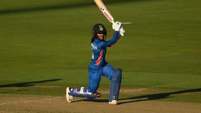 Asia Cup : जेमिमा के 76 रनों की पारी से जीती महिला टीम इंडिया, श्रीलंका को 41 रनों से रौंदा SportsTak Hindi