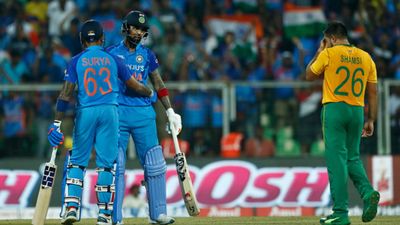 Ind vs SA : सूर्यकुमार की घातक बल्लेबाजी से खौफ में साउथ अफ्रीका, पार्नेल ने किया खुलासा SportsTak Hindi