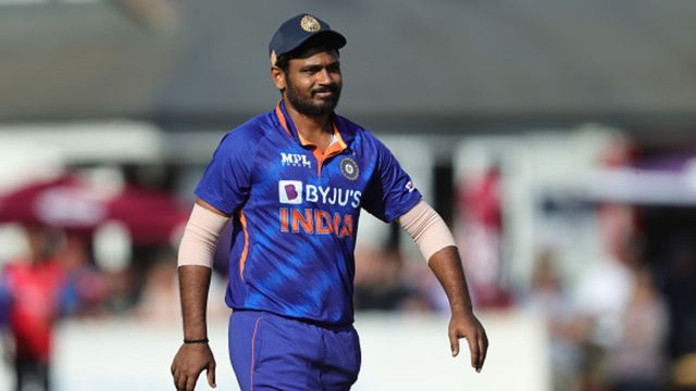 Ind vs SA : टीम इंडिया को जीत नहीं दिला पाने से निराश संजू सैमसन, कहा - सिर्फ दो बड़े शॉट... Ind vs SA : टीम इंडिया को जीत नहीं दिला पाने से निराश संजू सैमसन, कहा - सिर्फ दो बड़े शॉट...