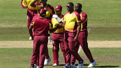 9 बल्लेबाज बना सके 24 रन, कमजोर टीम को हराने में वेस्ट इंडीज के छूटे पसीने, वर्ल्ड कप से पहले बढ़ा सिरदर्द SportsTak Hindi