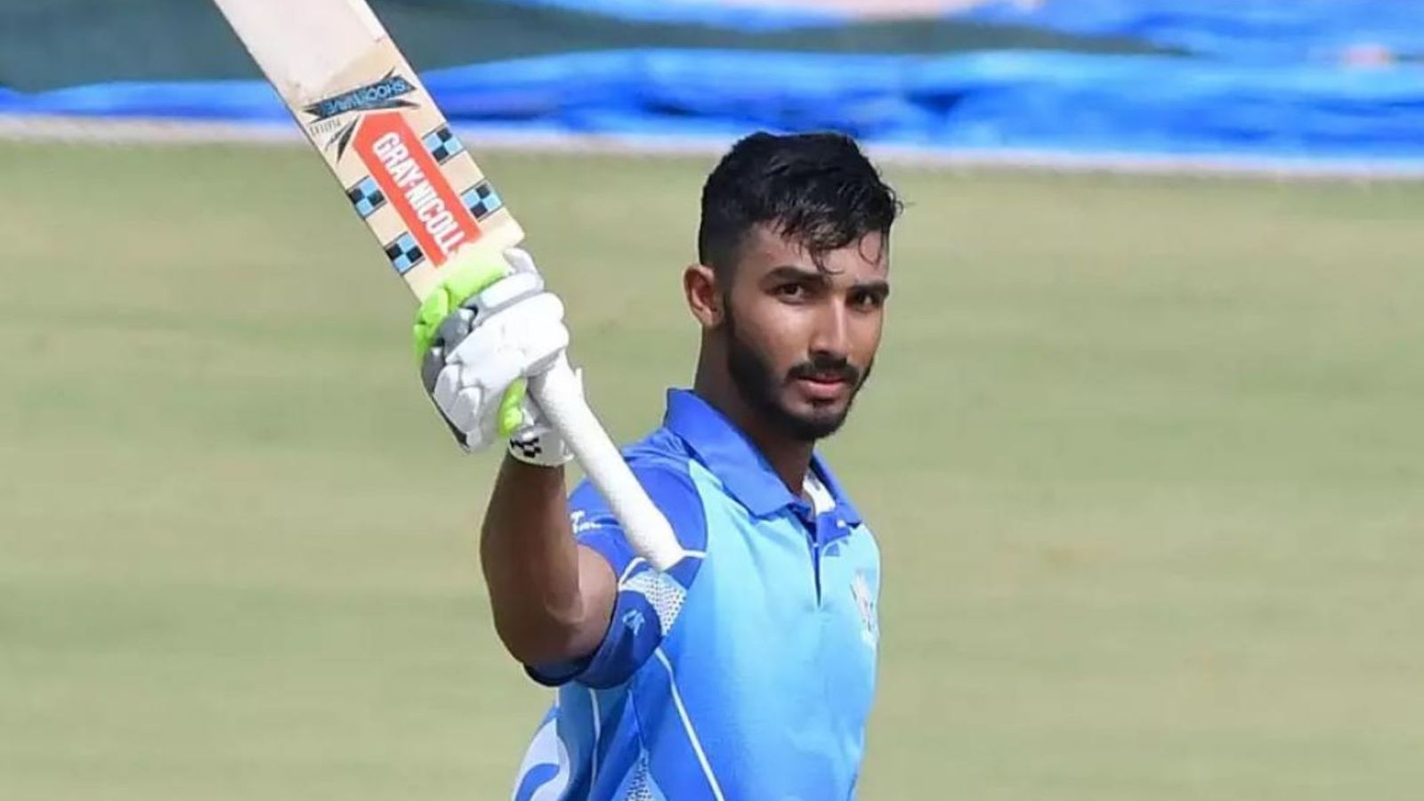 देवदत्त पडिक्कल ने काटा बवाल, 200 की स्ट्राइक रेट से ठोका विस्फोटक शतक, तोड़ा बड़ा रिकॉर्ड देवदत्त पडिक्कल ने काटा बवाल, 200 की स्ट्राइक रेट से ठोका विस्फोटक शतक, तोड़ा बड़ा रिकॉर्ड