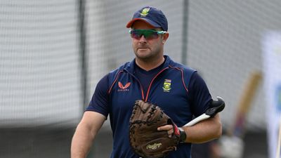 Ind vs SA : साउथ अफ्रीका को भारत के खिलाफ क्यों मिली हार, कोच बाउचर ने कहा - 4 महीनों से बाहर... SportsTak Hindi